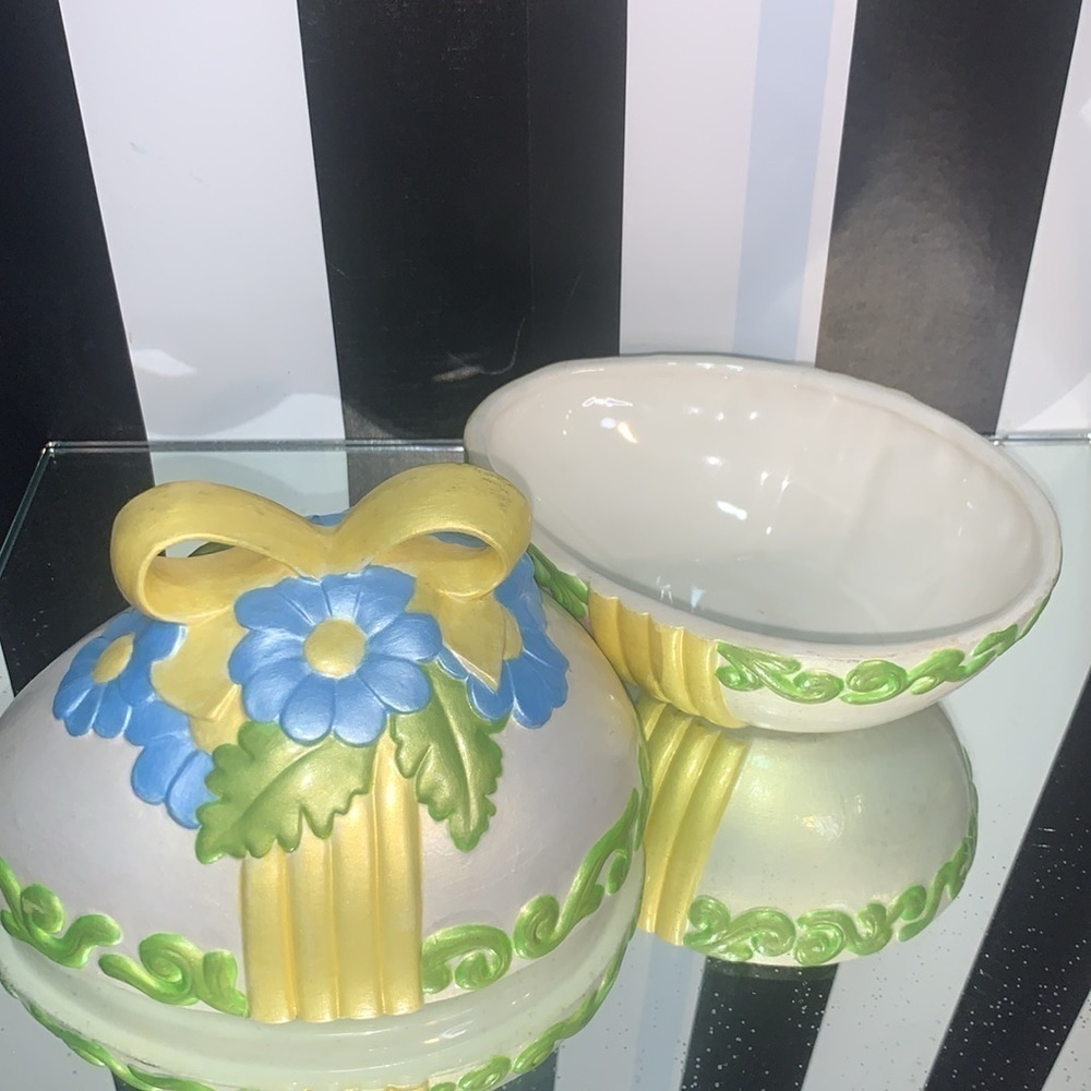 Vintage Hand Painted Ceramic Easter Egg Trinket or Candy Dish Spring Home Decor - Picture 6 of 12